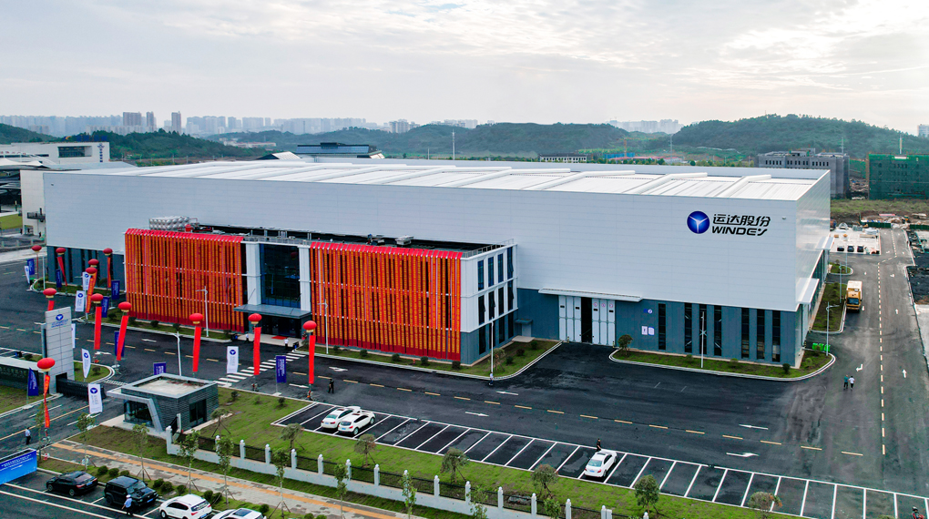 人生就是搏股份永州基地首台大兆瓦机组下线